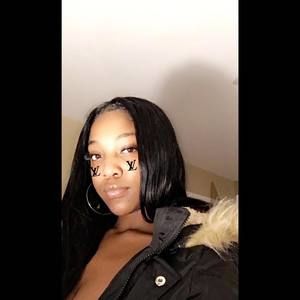 Meet your Posher, Jaymonee